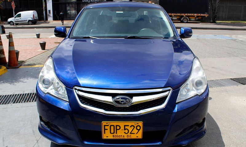 Subaru Legacy 2010...