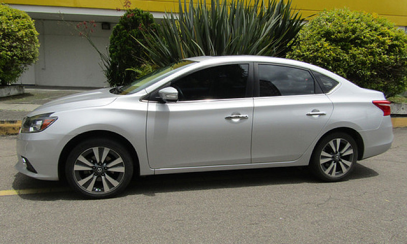 Nissan Sentra 1.8 B1...