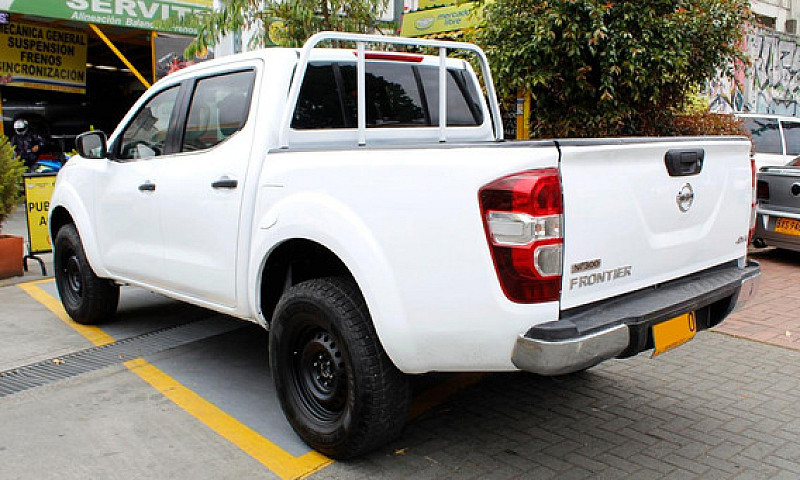 Nissan Frontier 2.5 ...