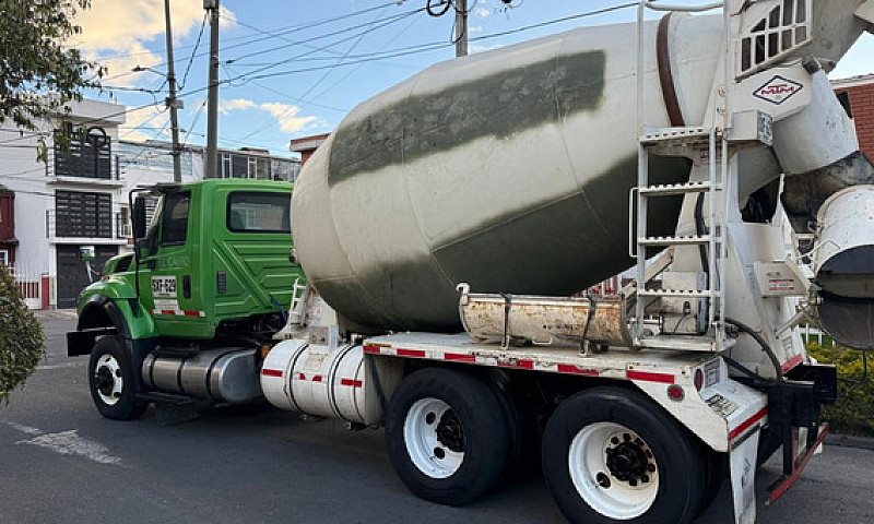 International 7600 W...