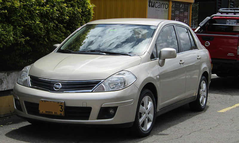Nissan Tiida 1.8 Sd ...