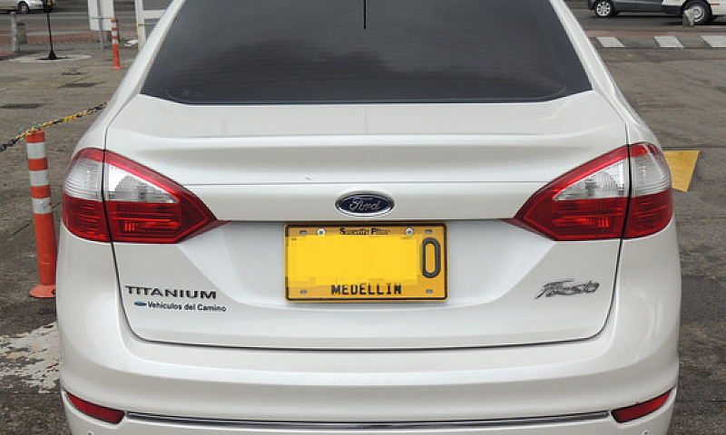 Ford Fiesta 1.6 Hatc...