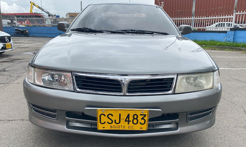 Mitsubishi Lancer 1....