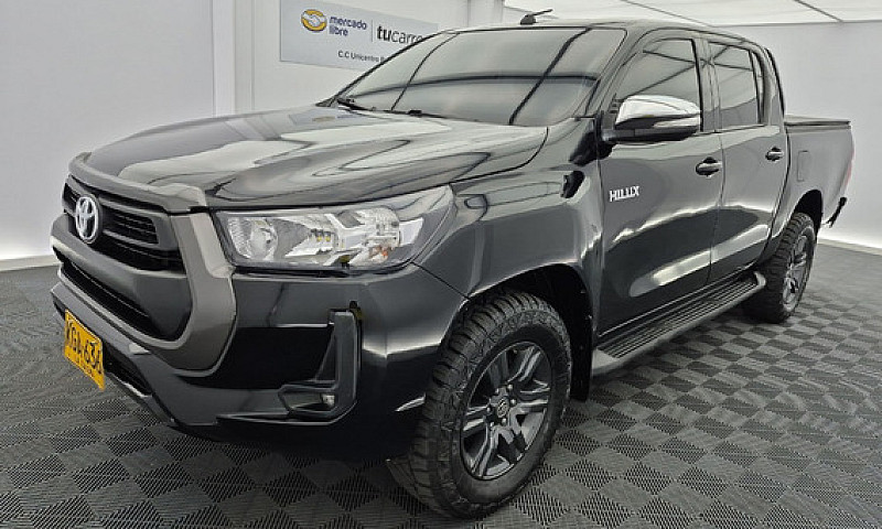Toyota Hilux 2.4 Die...