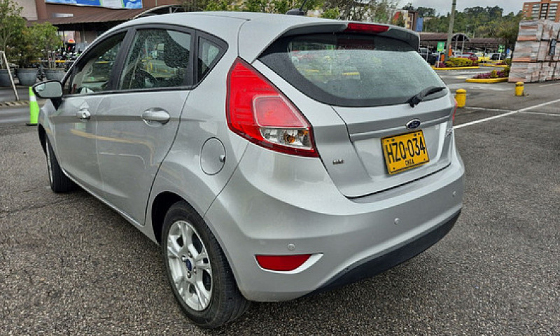 Ford Fiesta 1.6 Hatc...