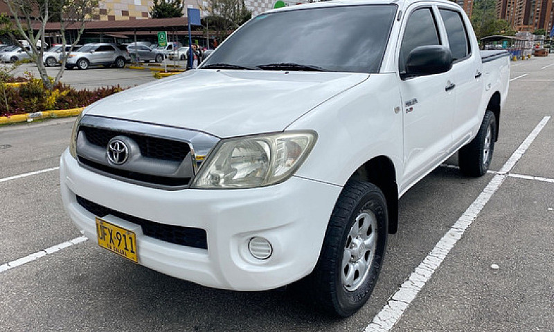 Toyota Hilux 2.5 Imv...