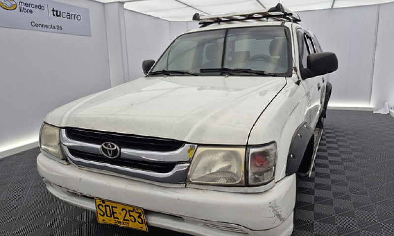 Toyota Hilux 2.4 Et...