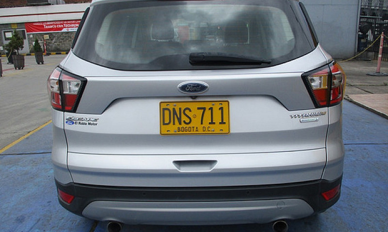 Ford Escape Titanium...