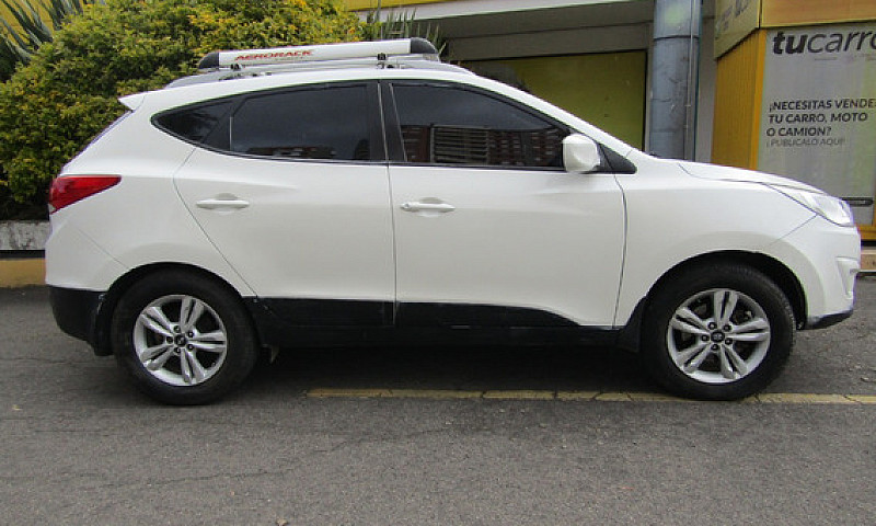 Hyundai Tucson Ix-35...