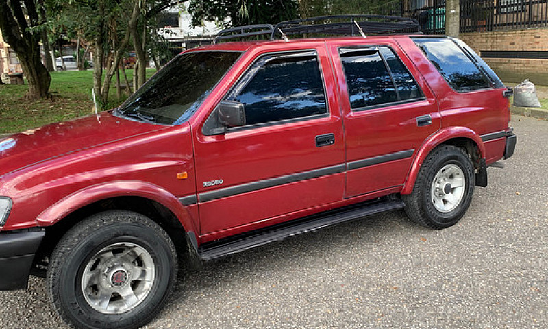 Chevrolet Rodeo 2.6L...