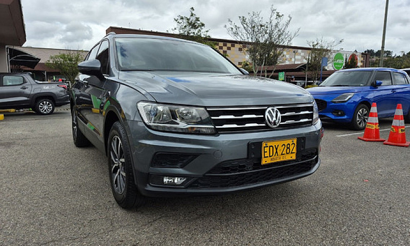 Volkswagen Tiguan Al...