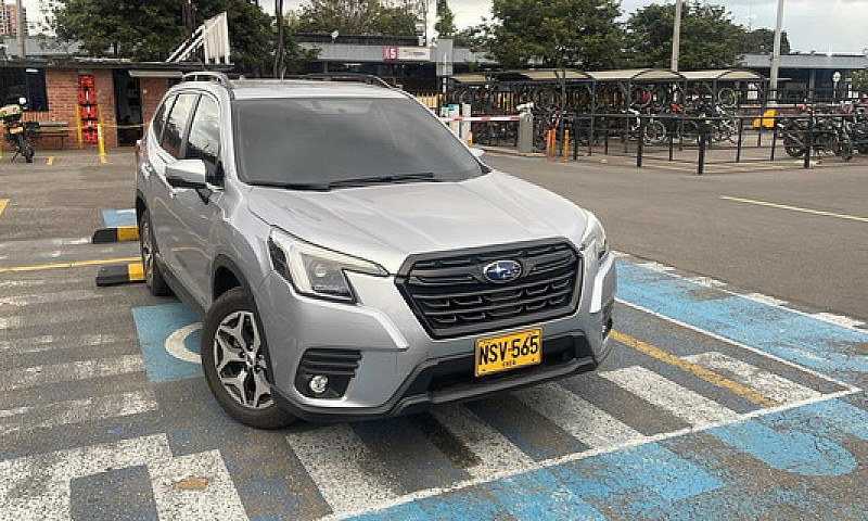 Subaru Forester 2.5 ...