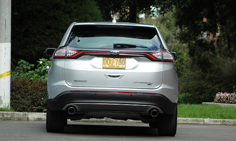 Ford Edge 3.5 Titani...