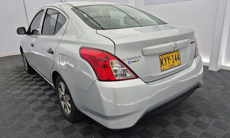 Nissan Versa 1.6 V-D...