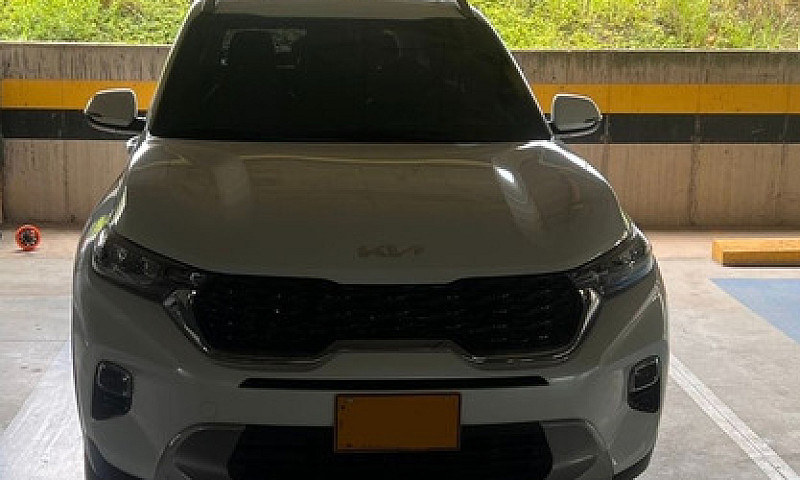 Camioneta Kia Sonet ...