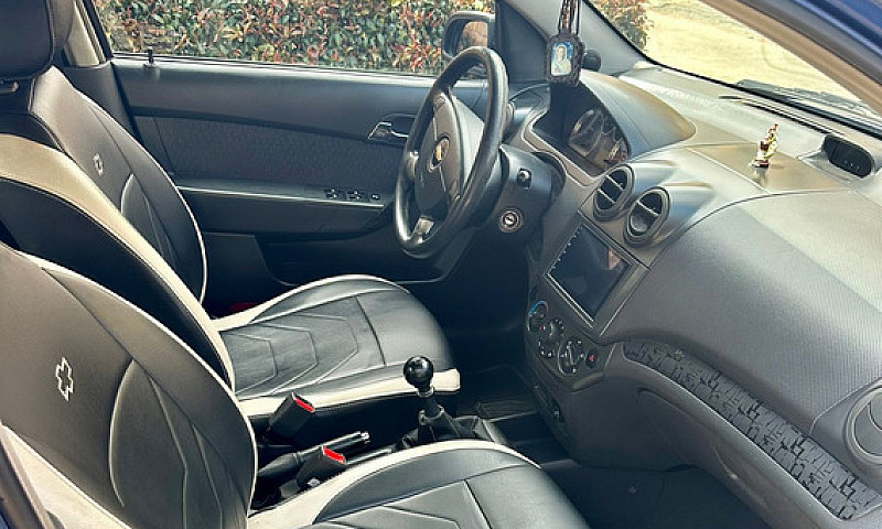 Chevrolet Aveo Emoti...