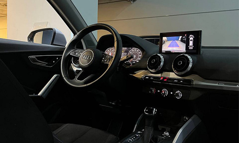 Audi Q2 35 Tfsi Ambi...