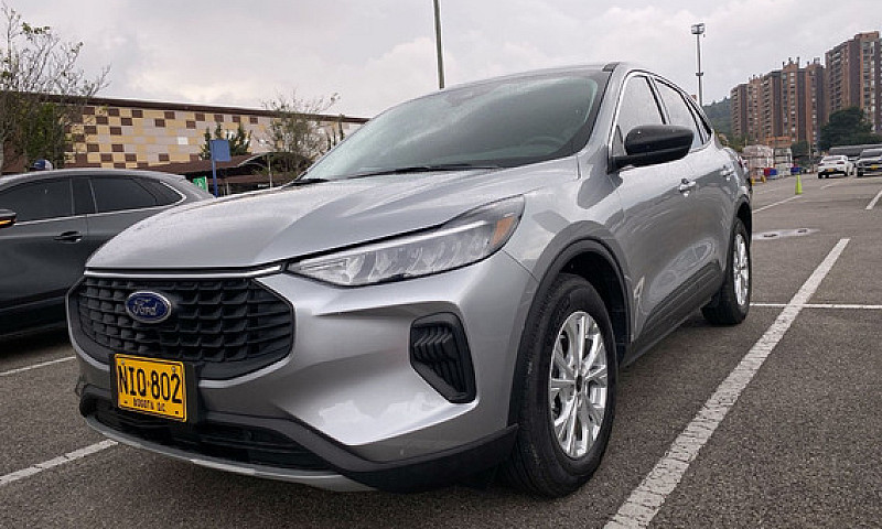 Ford Escape Active 1...
