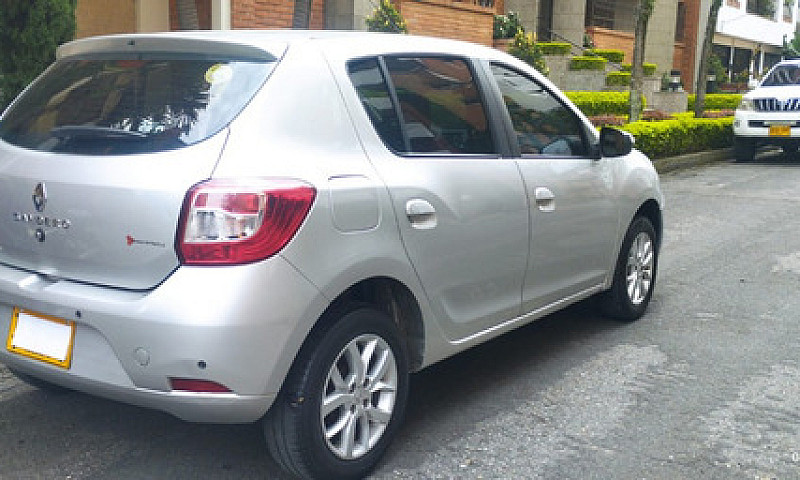 Renault Sandero 1.6 ...