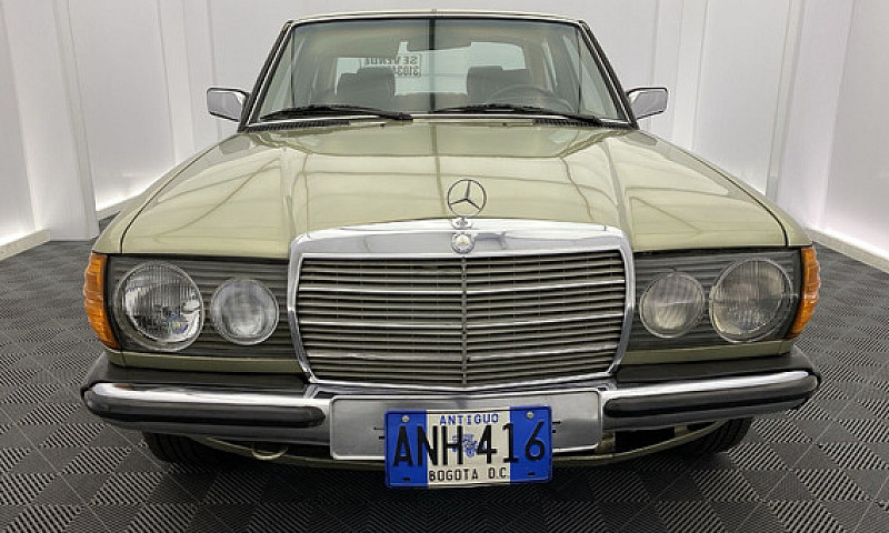 Mercedes Benz 230 E ...