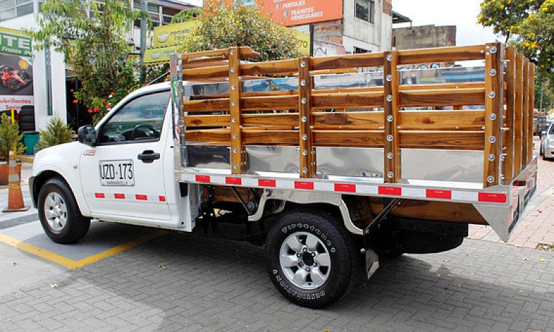 Chevrolet D-Max Esta...