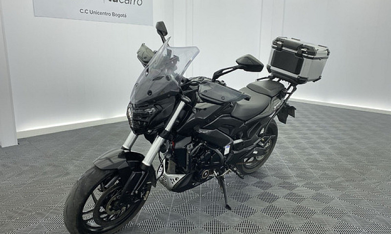 Bajaj Dominar 400 To...