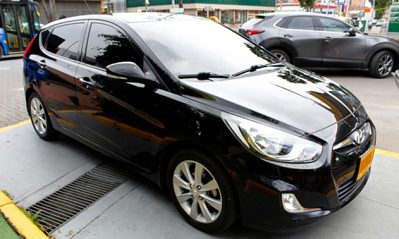 Hyundai Accent 1.6  ...
