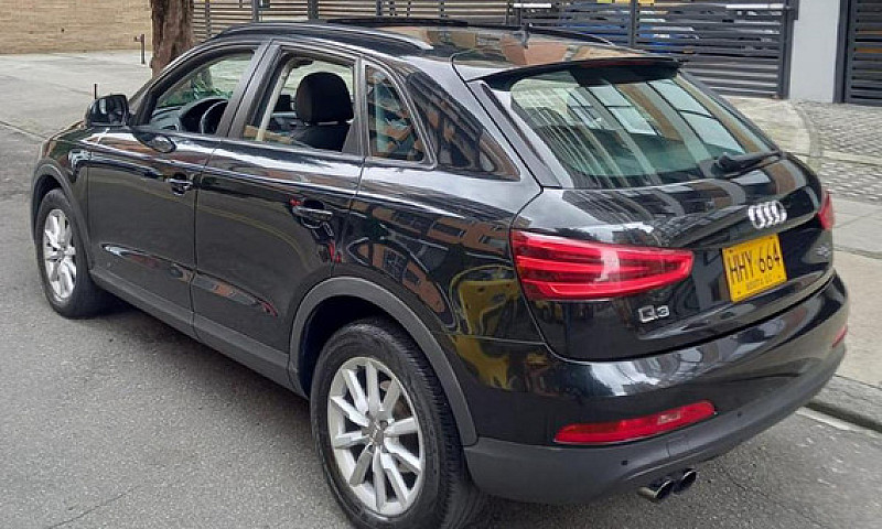 Audi Q3 2.0T Quattro...