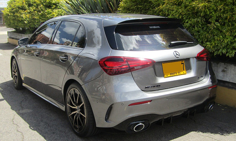 Mercedes-Benz Amg 2....