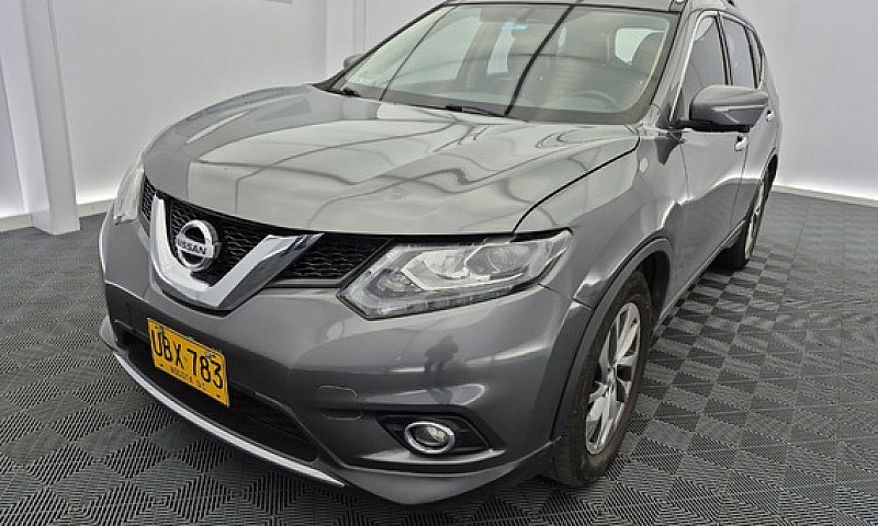 Nissan X-Trail 2.5 E...