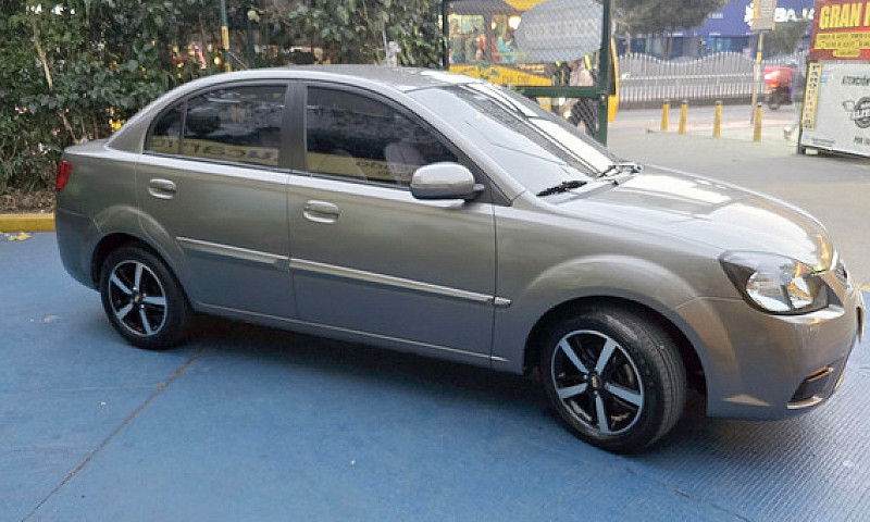 Kia Rio Xcite 2011...