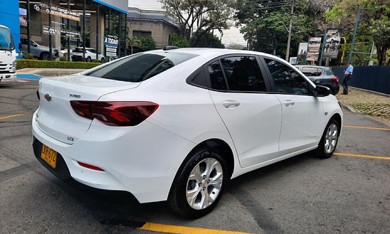 Chevrolet Onix Ltz 1...
