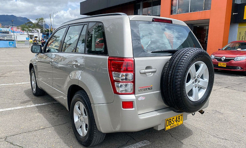 Suzuki Grand Vitara ...