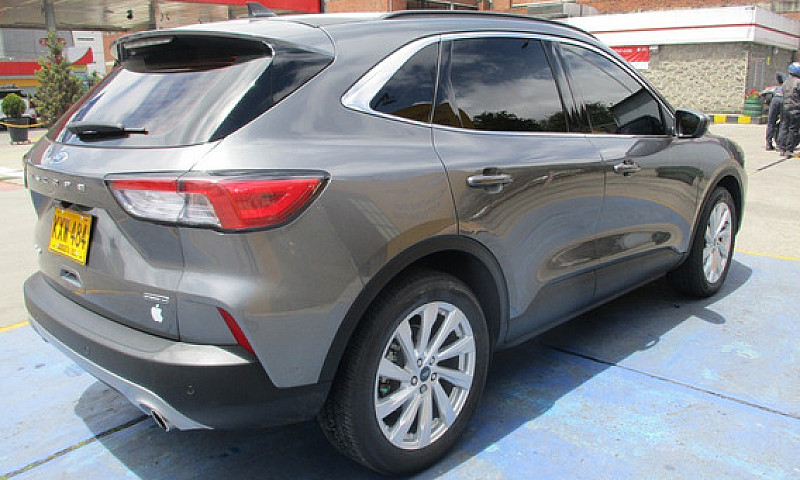 Ford Escape Titanium...