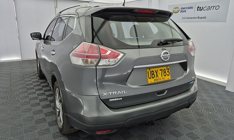 Nissan X-Trail 2.5 E...