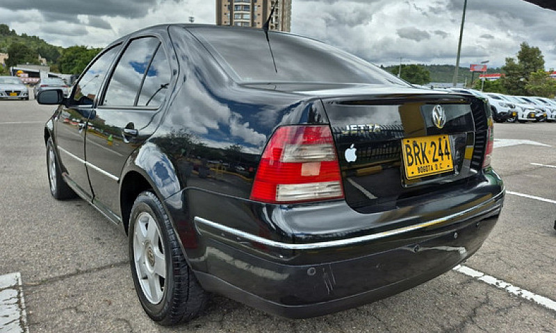 Volkswagen Jetta 2.0...