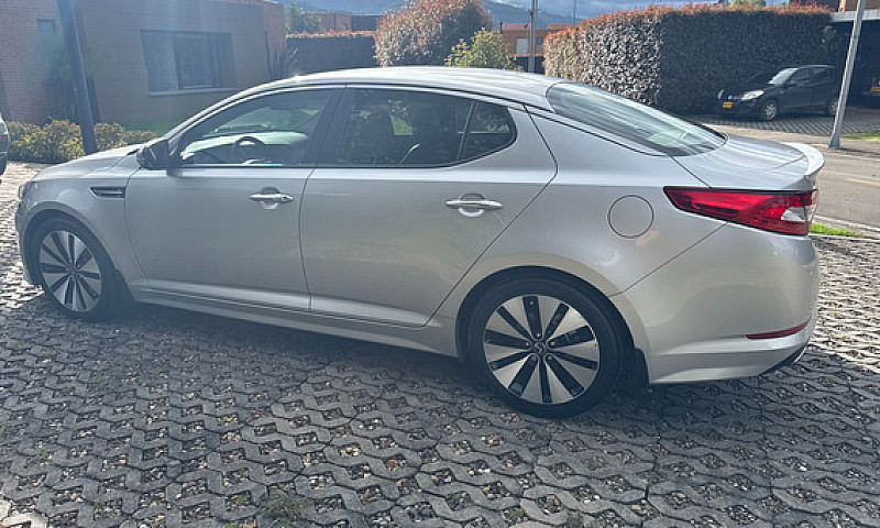 Kia Optima 2.4...