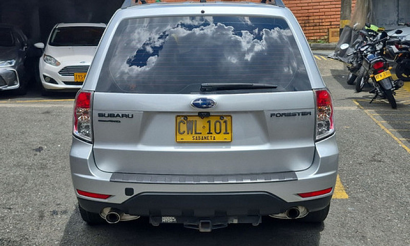 Subaru Forester 2.0 ...