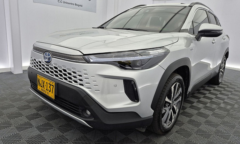 Toyota Corolla Cross...