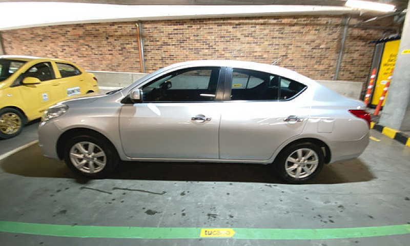 Nissan Versa 1.6...