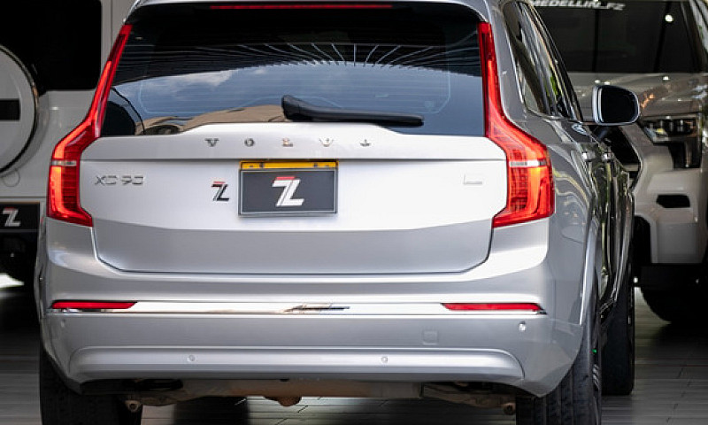 Volvo Xc90 T8...
