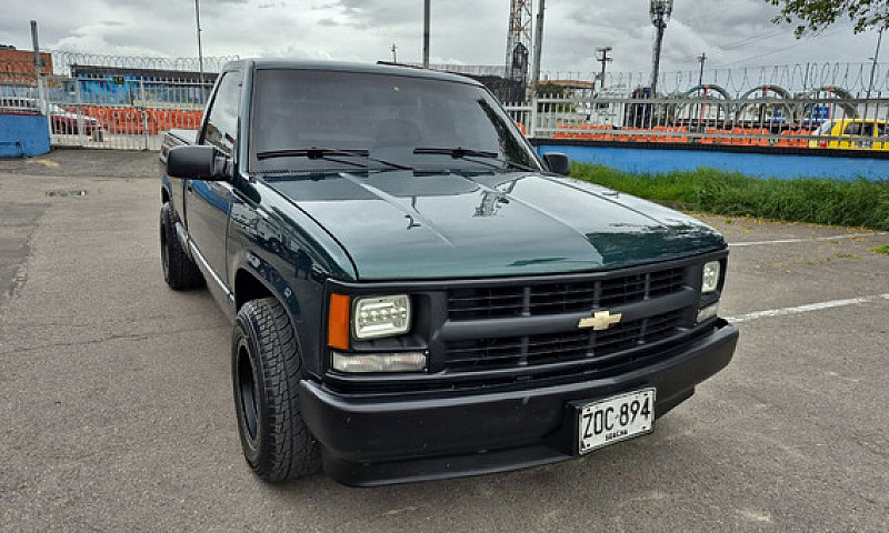 Chevrolet Cheyenne 5...
