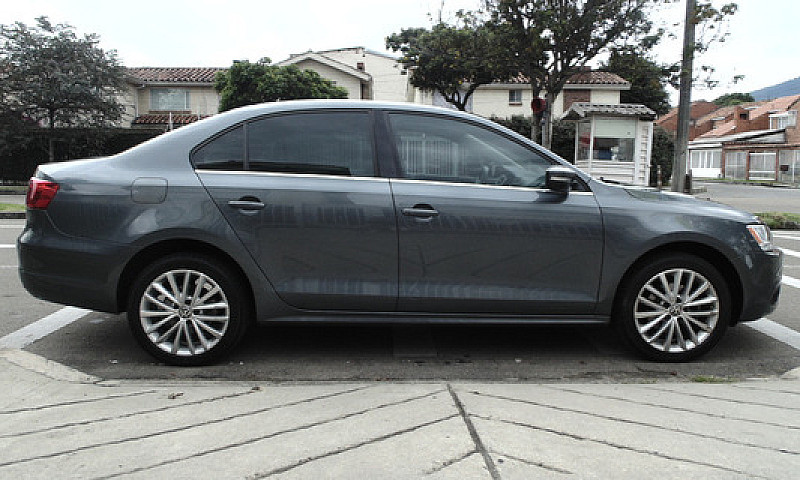 Volkswagen Jetta 2.5...