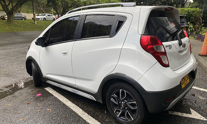 Chevrolet Spark Gt 1...