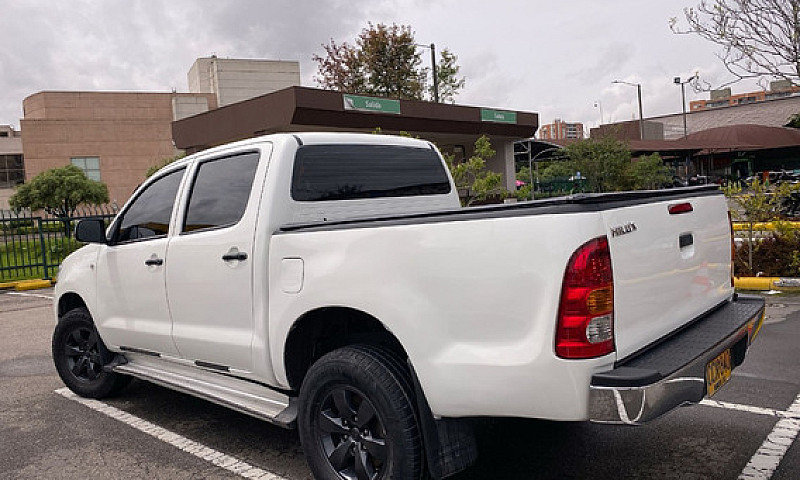 Toyota Hilux 2.5 Imv...