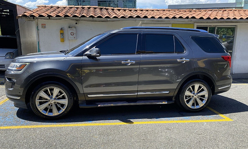 Ford Explorer 2.3 Li...
