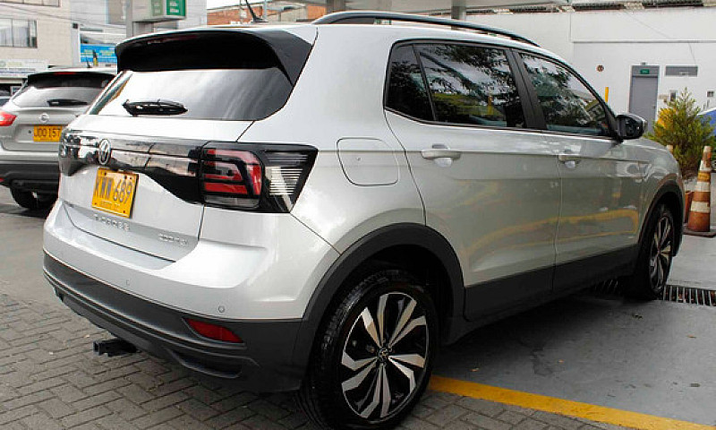 Volkswagen T-Cross 1...