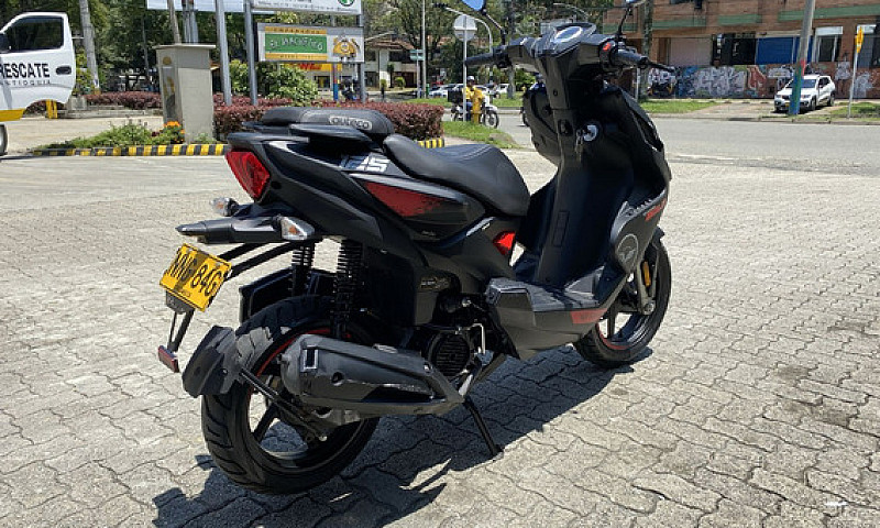 Victory Bold 125 202...