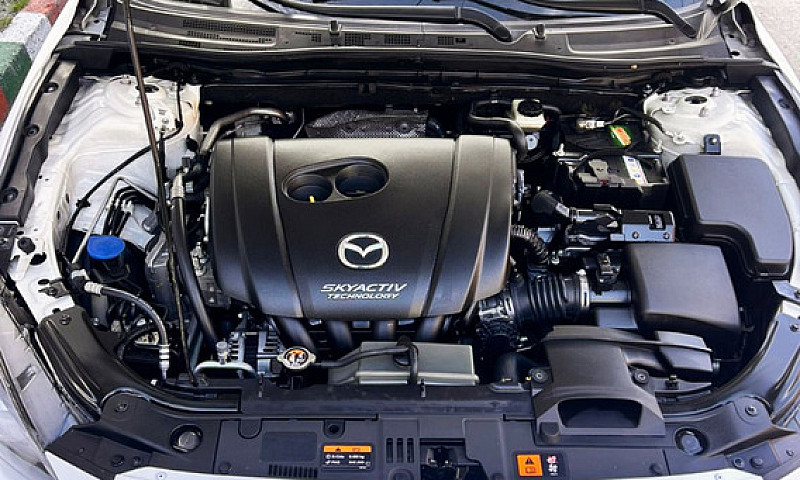 Mazda 3 Touring 2017...