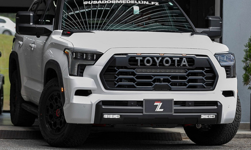 Toyota Sequoia Trd 3...